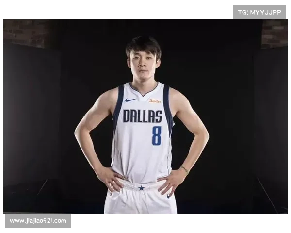 NBA中国赛深圳站:丁彦雨航首秀引爆全场,独行侠险胜76人 NBA中国赛深圳站:丁彦雨航首秀引爆全场,独行侠险胜76人