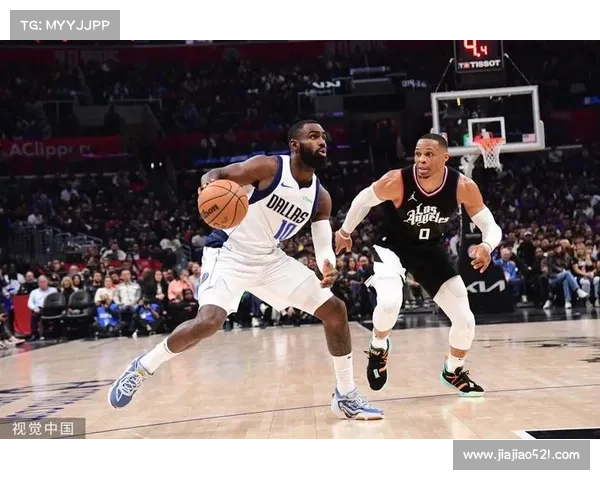 NBA前瞻:10:30独行侠VS快船,快船全力争胜冲击西部第六 NBA前瞻:10:30独行侠VS快船,快船全力争胜冲击西部第六