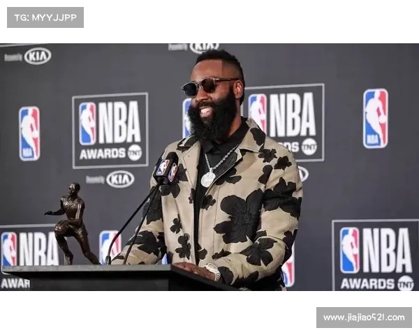 NBA赛季只有82场比赛,为什么他打了83场? NBA赛季只有82场比赛,为什么他打了83场?