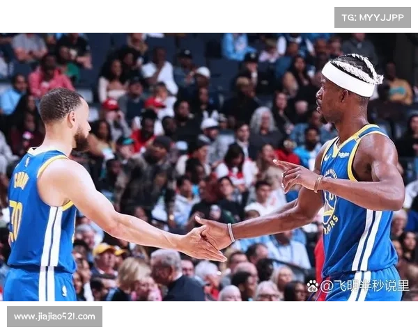 ❓︎🤔贝弗利比赛过程中发推：快船vs勇士谁赢谁夺冠